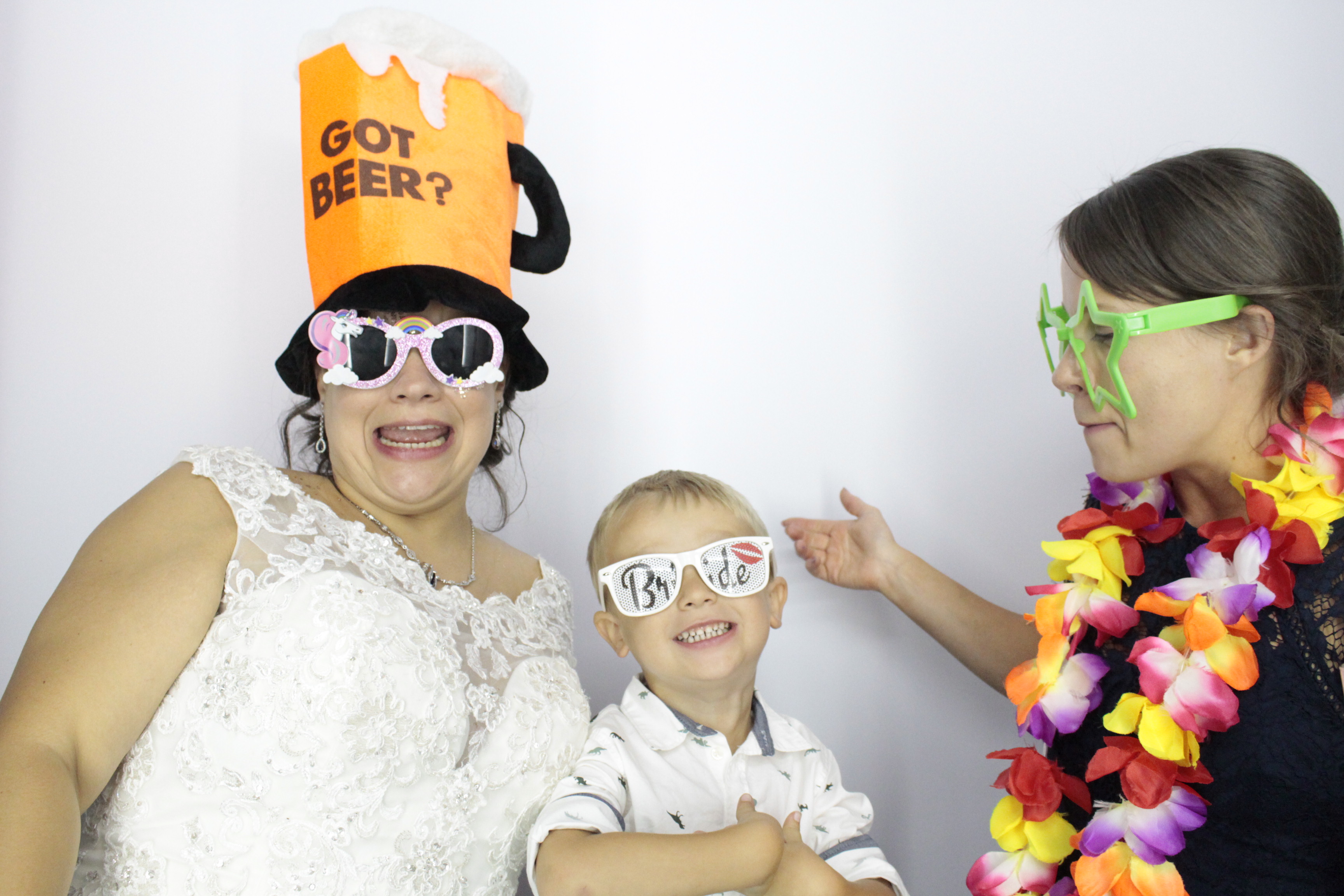 James and Natalie’s Wedding | View more photos from the event at gallery.myphotoboothexperience.co.uk/u/MyPhotoBoothExperienceLtd/James-and-Natalie’s-Wedding